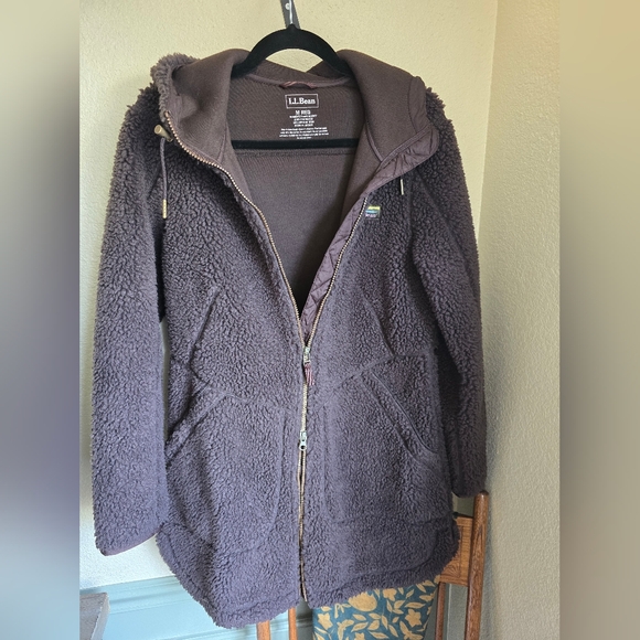 L.L. Bean - Women's Mountain Pile Fleece Coat - Picture 6 of 6